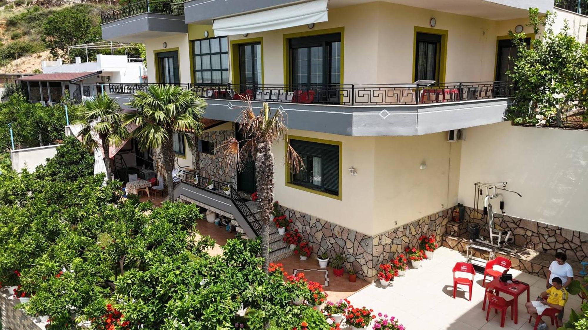 Villa Meminaj Вльора Екстер'єр фото