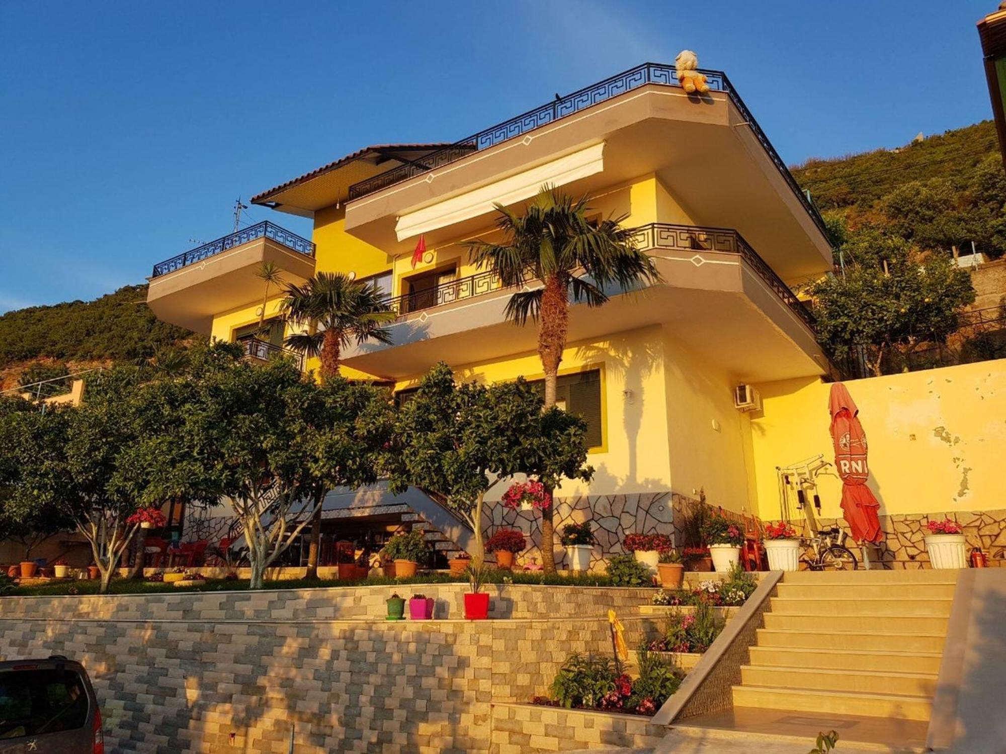 Villa Meminaj Вльора Екстер'єр фото
